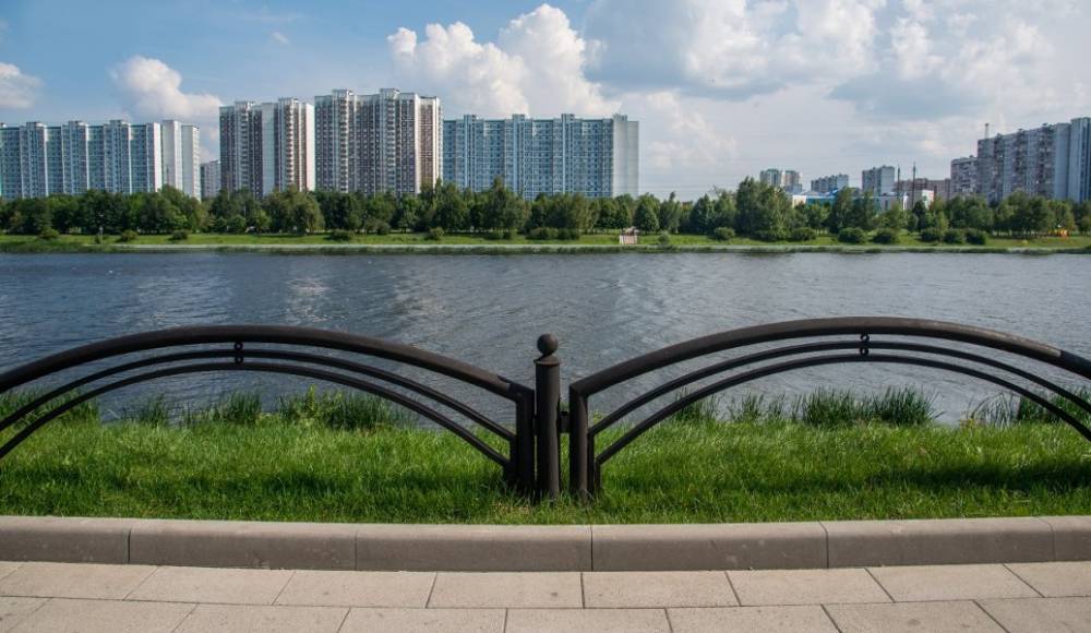Переменная облачность без осадков ожидается в Москве в течение недели