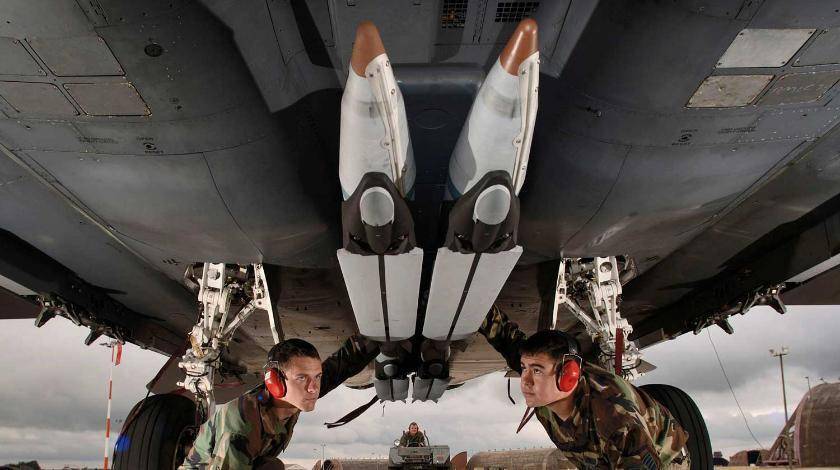 Бомба для С-400: США показали боеприпас будущего