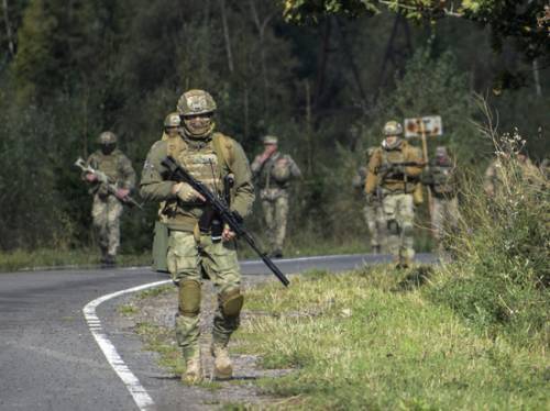 Появилось фото американской винтовки, «разорванной» украинским военным