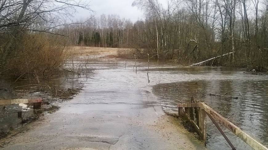 В Якутии из-за ледяного затора на реке Колыме затоплены десятки дворов