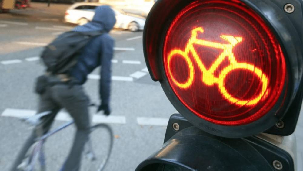 За что и на какие суммы штрафуют немецких велосипедистов?