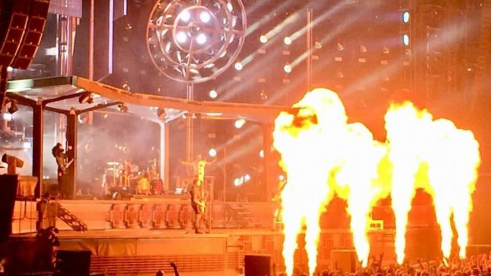 Группа Rammstein начала самый большой концертный тур в своей истории