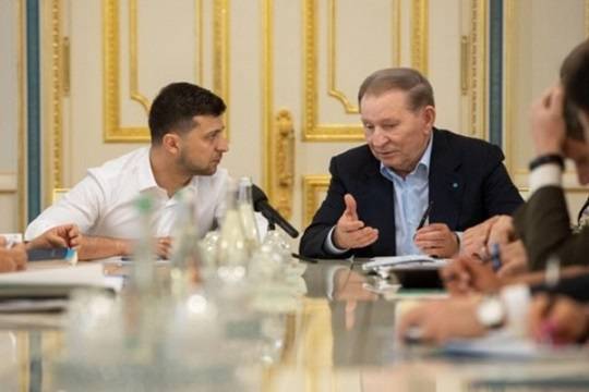 Зеленский объявил о возвращении Кучмы в состав контактной группы по Донбассу