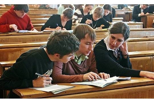 Студентам российского вуза снизили стипендию из-за слишком хорошей успеваемости