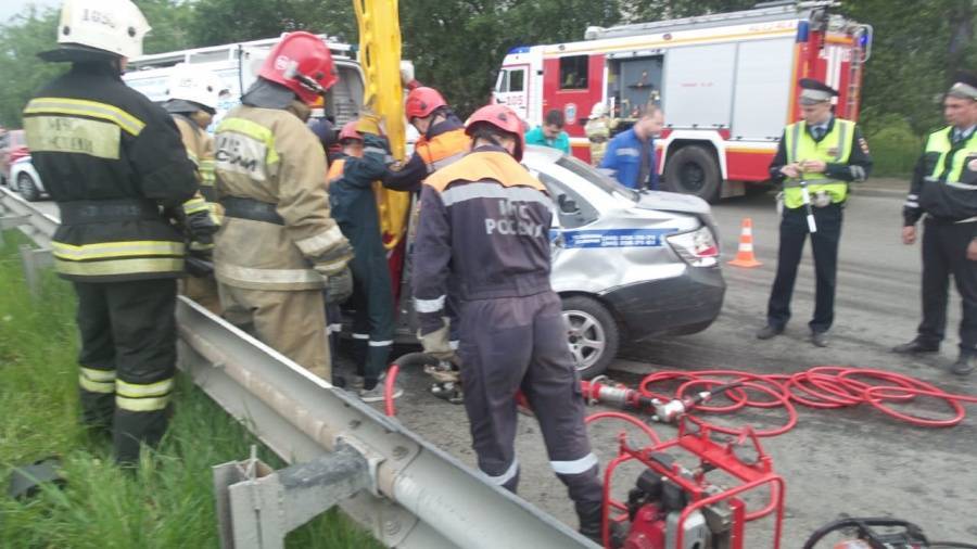 Екатеринбург: 5 человек пострадали в ДТП с участием автомобиля ДПС