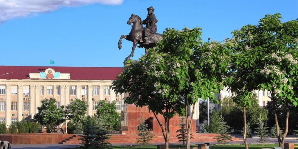 Площадь Достык предложили переименовать в честь Назарбаева в Таразе