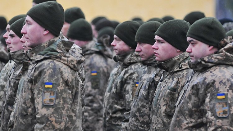 Не хотят служить: в граничащей с Крымом области Украины ищут более 300 уклонистов