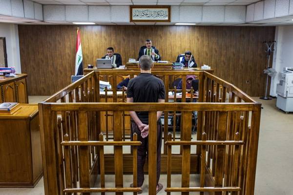 Адвокаты: смертные приговоры в Ираке оставят «несмываемое пятно» на Макроне