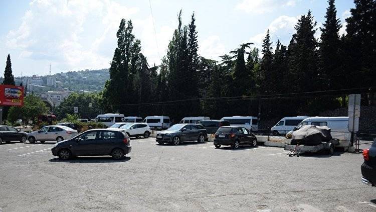 Ялта отсудила парк и парковку у автовокзала, арендованные во времена Украины