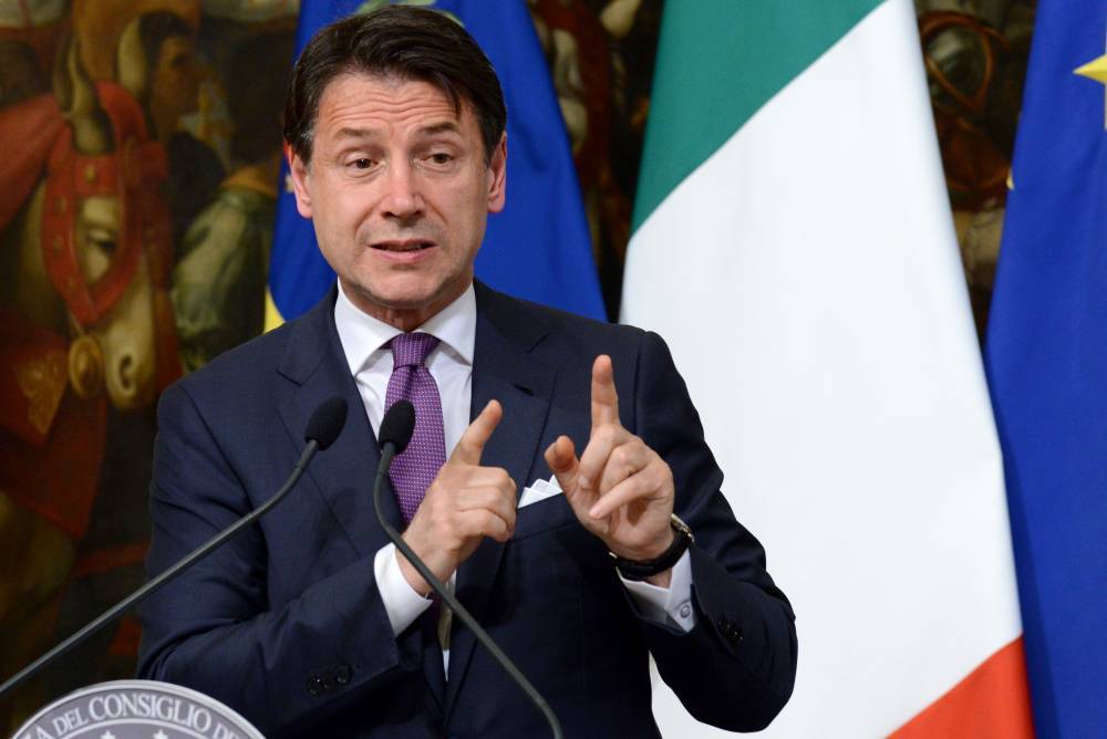 Премьер-министр Италии пригрозил уйти в отставку