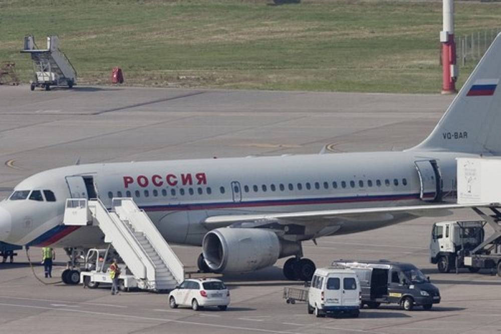 В РФ произошло очередное ЧП с самолетом (видео)