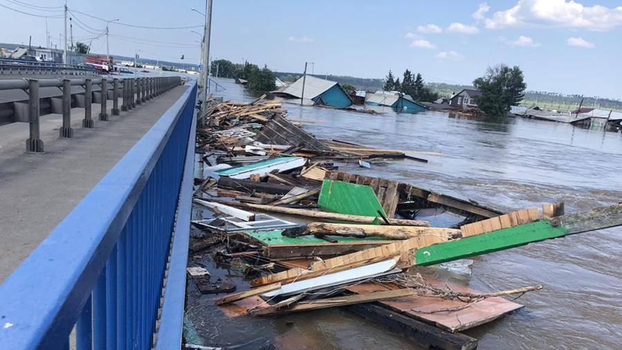 Уровень воды в иркутском городе Тулун снизился до 13,4 м