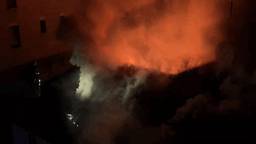 В Магнитогорске горят павильоны центральной городской ярмарки — видео.
