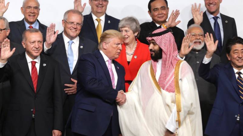 Саудовские СМИ показали, как Трамп разыграл наследного принца на G20