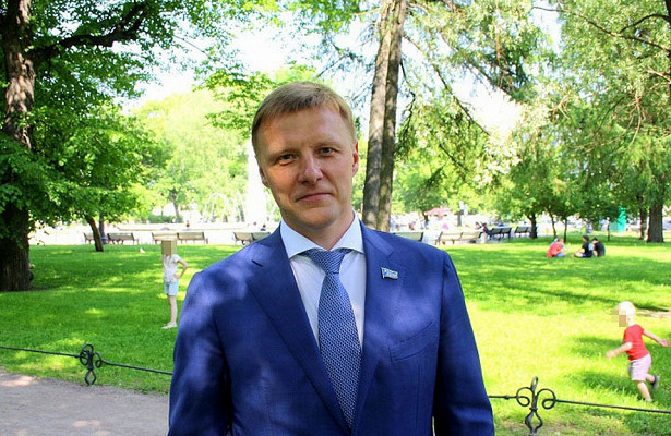 Глава отделения ЛДПР в Петербурге Капитанов заявил, что приостанавливает членство в партии