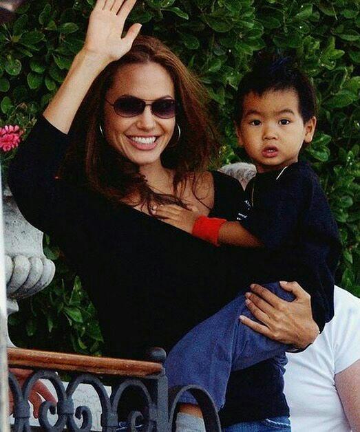 Бывшая няня рассказала о невоспитанных детях Анджелины Джоли
