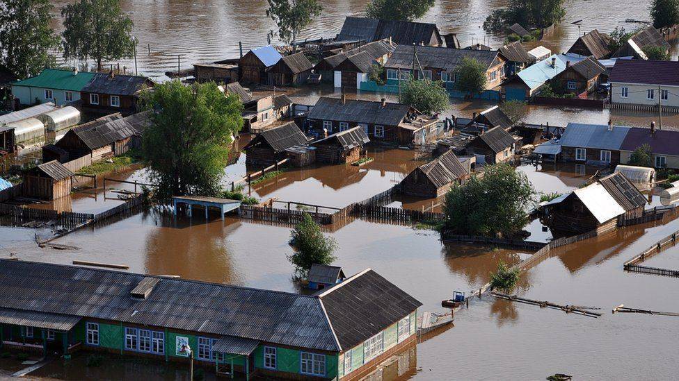 Наводнение в Иркутской области: в регион прилетел Путин