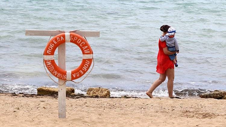 Женщина утонула во время купания у берегов Феодосии