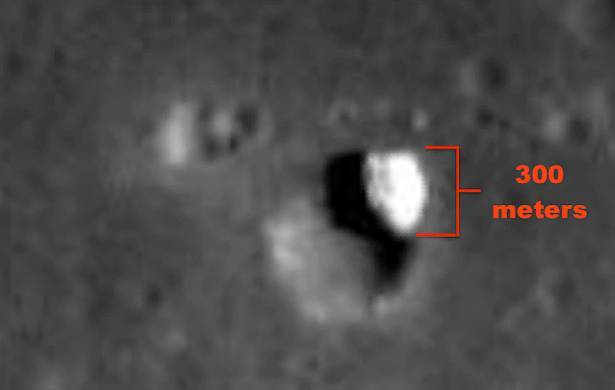 На снимках Луны обнаружен 300-метровый инопланетный корабль