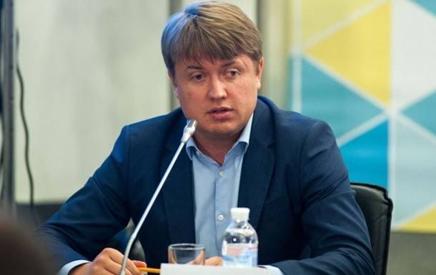 Представитель Зеленского готов месяц подметать Крещатик, если не снизит «зеленый тариф»