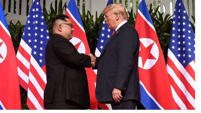Трамп и Ким Чен Ын обсудили вопрос ядерного оружия