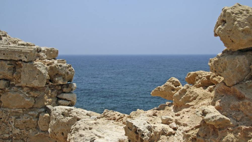"Дряхлеет гегемон": Кипр отказался по требованию США закрывать порты для кораблей России