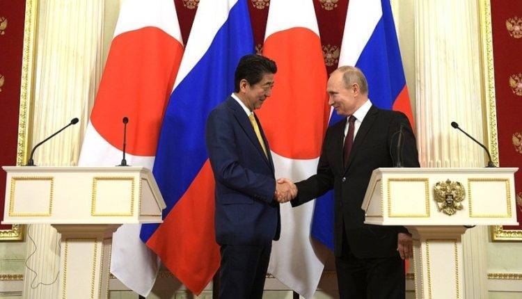 Путин рассказал, что обсудил с Абэ мирный договор и ситуацию с КНДР