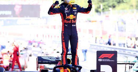 «Ред Булл» окрыляет… «Ред Булл»! Ферстаппен выиграл «Гран-при Австрии»