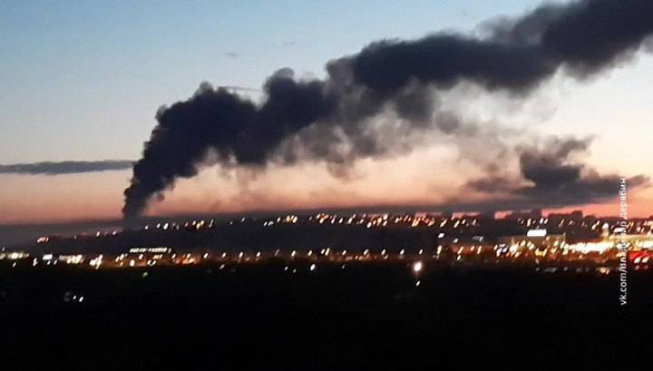 Пожар на складе нефтепродуктов в Красноярске: огонь удалось остановить