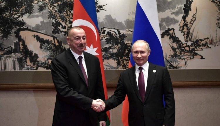 Алиев поблагодарил Путина за присвоение аэропорту Сургута имени Салманова