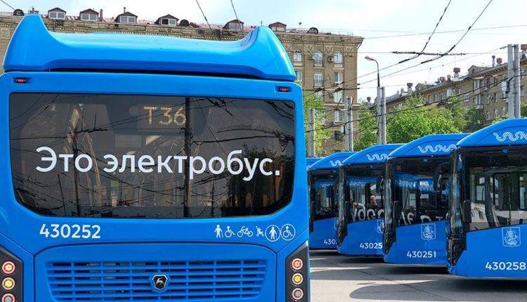 Электробусы вышли на два новых маршрута в Москве