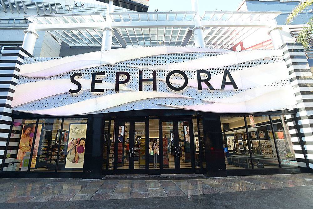 Sephora на день закроет все магазины в США для проведения тренингов по толерантности