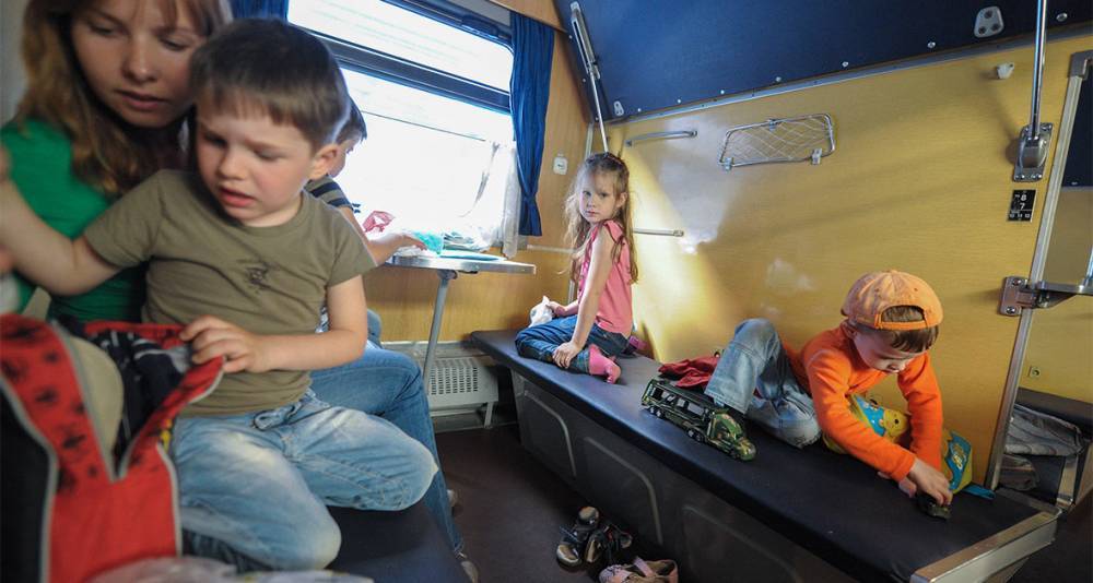 РЖД в августе запустит поезд с детским купе