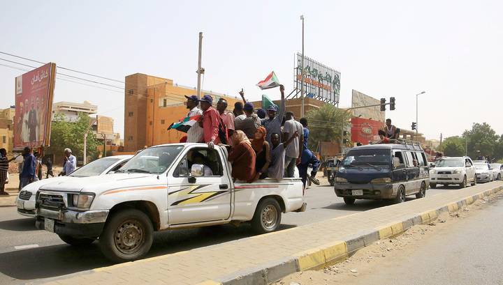 Глава переходного военного совета Судана сообщил о формировании временного правительства