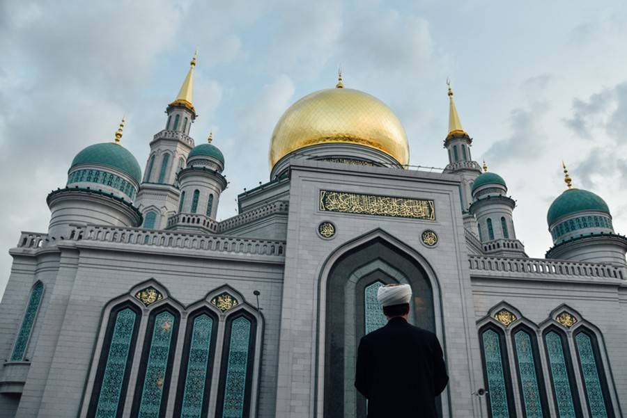 Более 200 тысяч мусульман отпразднуют Ураза-байрам в Москве