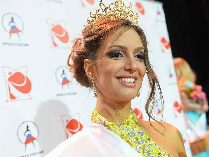 Родившая экс-королю Малайзии "Мисс Москва" дала сыну необычное имя