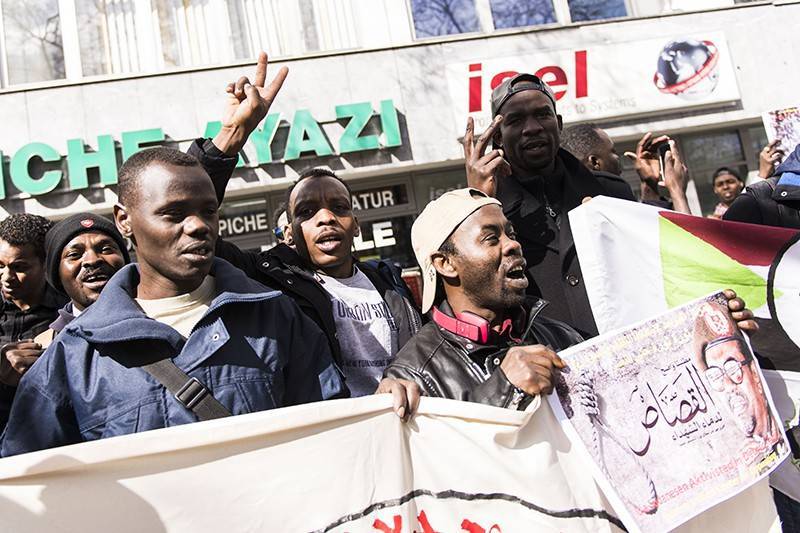 При разгоне протестующих в Судане погибли 35 человек
