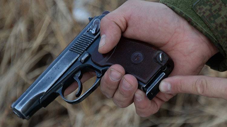 Крымчан призвали сдать оружие за вознаграждение