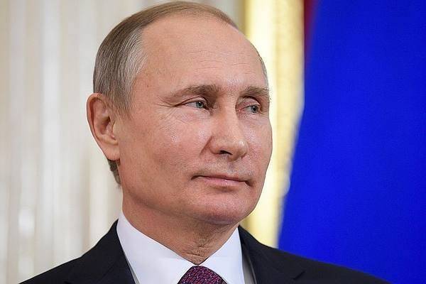 Путин проведет встречу с крупными инвесторами в день открытия ПМЭФ