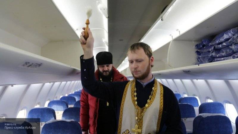 Российская авиакомпания  дала самолетам имена святых