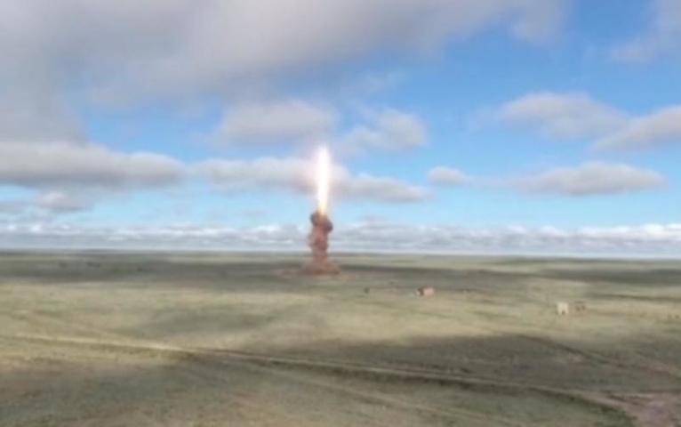 Появилось видео запуска новой ракеты системы ПРО в России