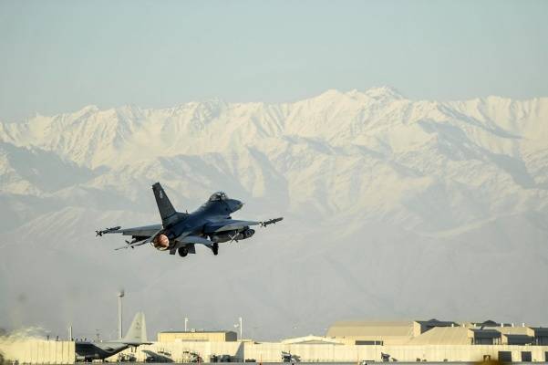 На севере Афганистана в ходе авиаударов уничтожено 40 талибов