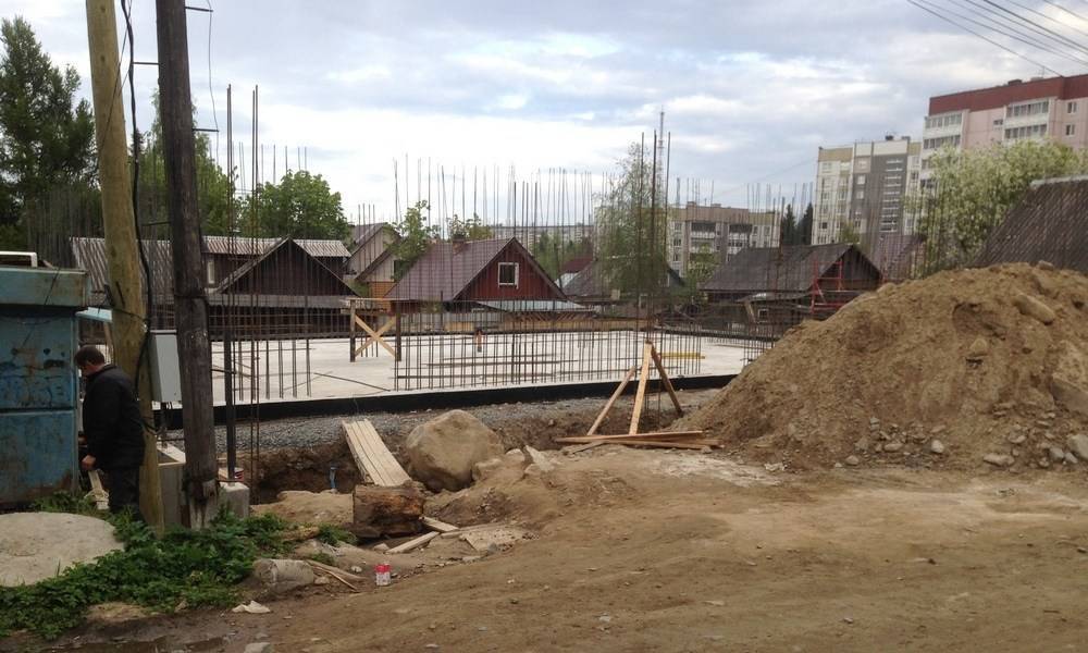 В Петрозаводске разрешили построить торговый центр впритык к домам: жители в шоке