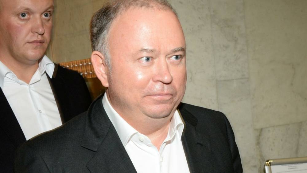 Журналист Караулов просит Чайку вмешаться в красноярский скандал с обвинением в вымогательстве 2,4 млн рублей