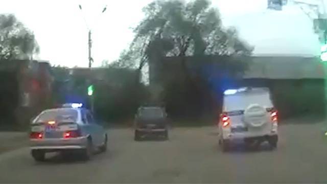 Видео: полицейским пришлось открыть огонь, чтобы задержать подростка-угонщика
