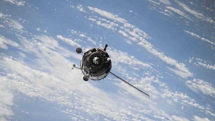 «Газпром космические системы» сообщил о проблемах с двигателем у спутника «Ямал-601»