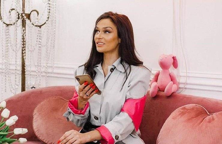 Алена Водонаева решила забрать из квартиры мужа мебель, чтобы его «не унижать»