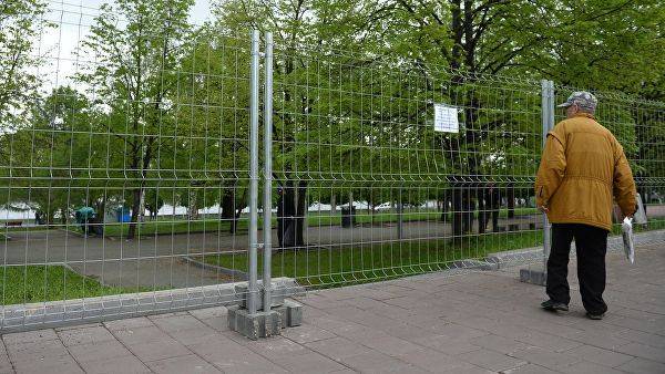 В Екатеринбурге власти отказали в проведении пикета против храма в сквере