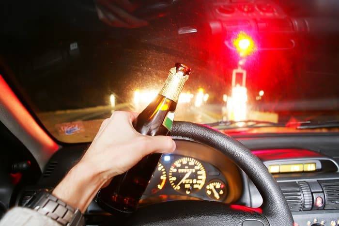 Пьяный водитель избил сотрудника ГИБДД в Хакасии