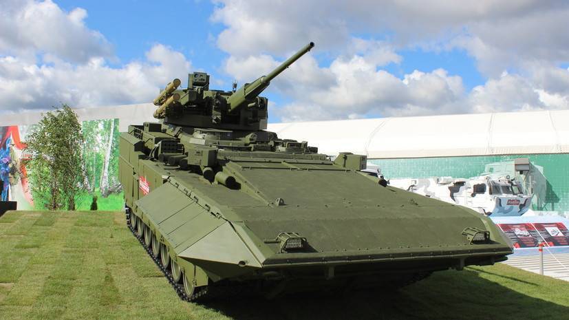 «Способна поражать любую бронетехнику»: какими возможностями обладает новейшая российская боевая машина пехоты Т-15